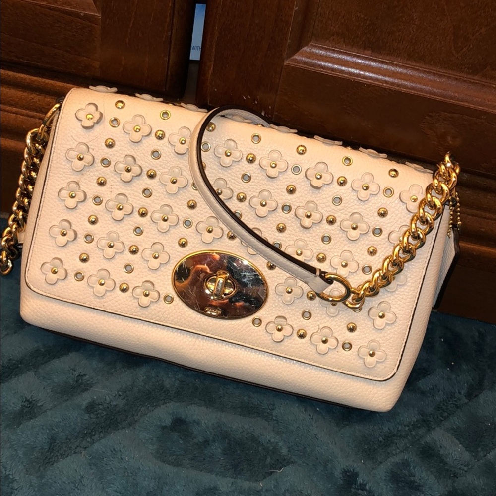 Coach purse.